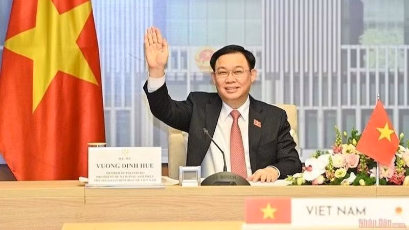 Председатель НС Вьетнама Выонг Динь Хюэ. 