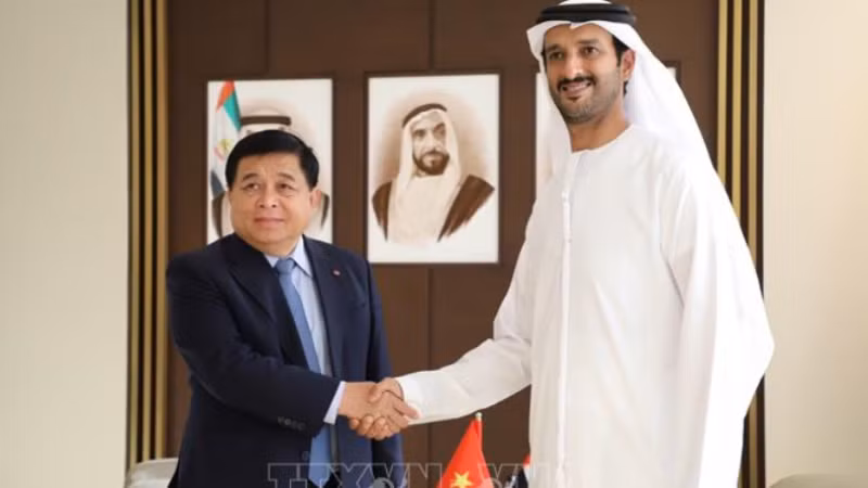 Вице-премьер Вьетнама Нгуен Тьи Зунг и Министр экономики ОАЭ Абдуллой Бин Тук Аль Марри. Фото: ВИА