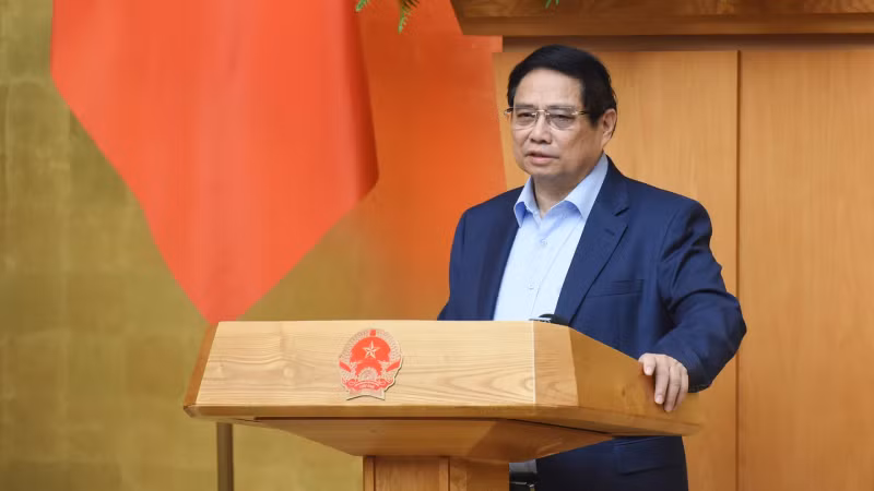 Премьер-министр Фам Минь Тьинь выступает на заседании. Фото: Чан Хай Премьер-министр Фам Минь Тьинь выступает на заседании. Фото: Чан Хай