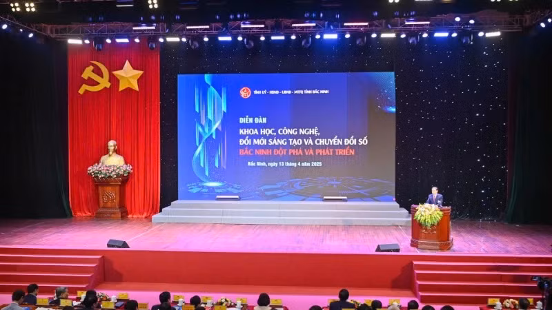 Общий вид форума. Фото: Зюи Линь 