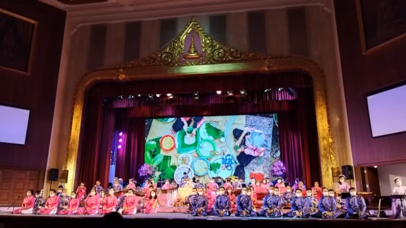 Музыкальное произведение «Вьетнамское душевное спокойствие» синтезирует множество музыкальных форм.