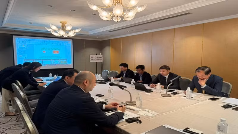 Общий вид церемонии подписания. 