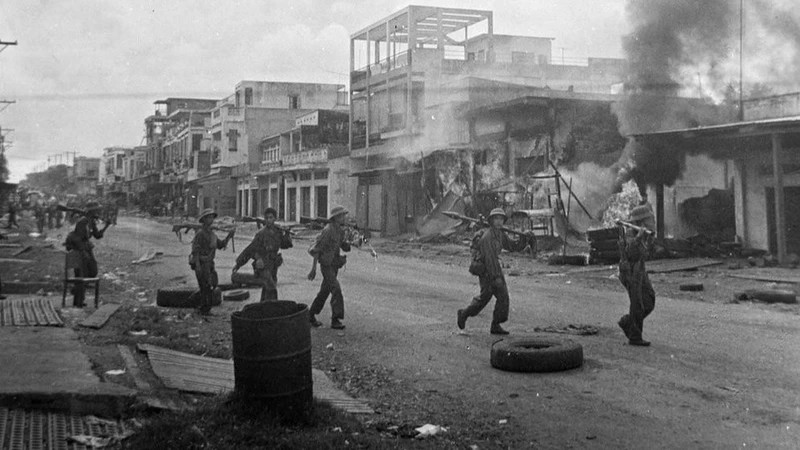 9 апреля 1975 года наша армия атаковала город Суанлок – важную оборонительную базу противника, защищавшую Сайгон с северо-востока. Фото: ВИА