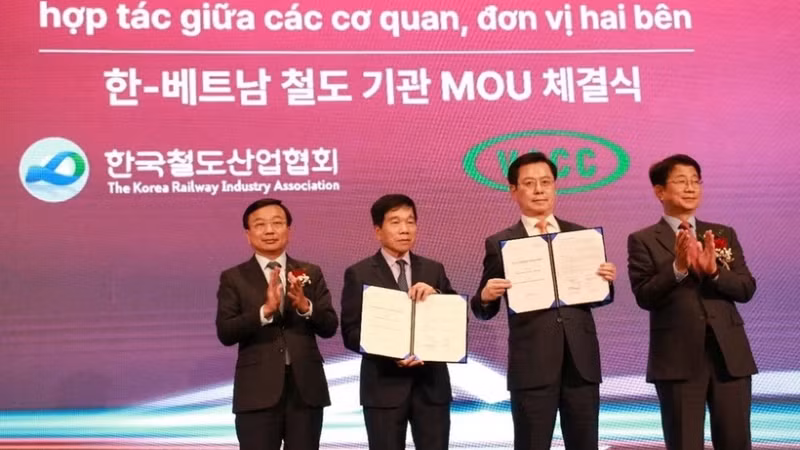 Вьетнам и Южная Корея подписали меморандум о сотрудничестве в сфере строительства железных дорог. Фото: ВИА
