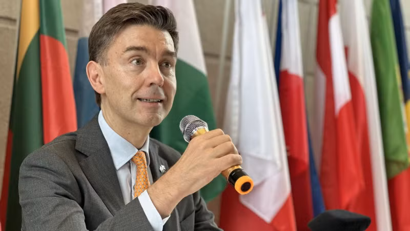 Посол, Глава миссии ЕС во Вьетнаме Жюльен Герье. Фото: ВИА