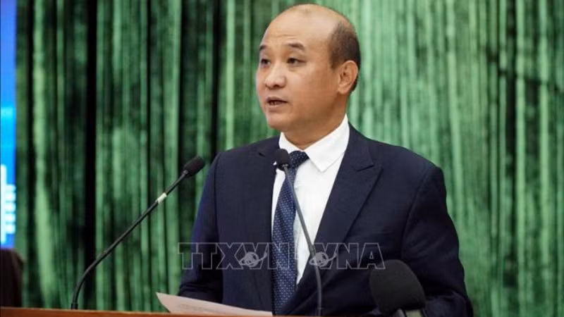 Зампредседателя Народного комитета Дананга Ле Куанг Нам выступает на форуме. Фото: ВИА