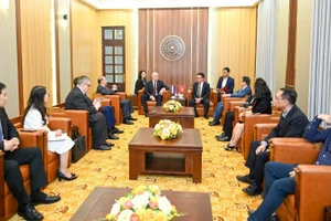 Общий вид приема. Фото: Тхэ Дай