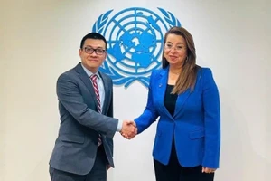 Посол Ву Ле Тхай Хоанг и г-жа Гада Вали.