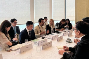 Общий вид встречи.