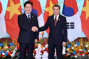 Премьер-министр Ле Минь Хынг и Президент Республики Корея Ли Чжэ Мен. Фото: Чан Хай