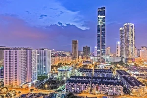 В перспективе к 100-летию освобождения столицы (2054 год) и к 2065 году Ханой должен стать глобальным городом с высоким и устойчивым уровнем развития.