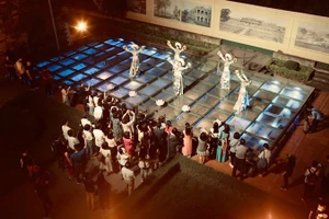 Мероприятие в рамках тура «Расшифровка Императорской цитадели Тханглонг». Фото: Центр сохранения наследия Тханглонг-Ханой