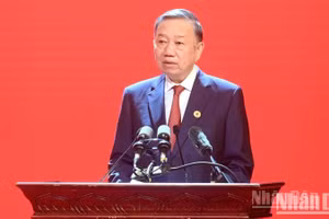 Генеральный секретарь ЦК КПВ, Президент Вьетнама То Лам выступает с руководящей речью на конференции. Фото: Данг Кхоа