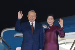 Генеральный секретарь ЦК КПВ, Президент То Лам с супругой. Фото: ВИА