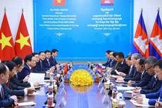 Премьер-министр Фам Минь Тьинь встретился с Премьер-министром Камбоджи Хун Манетом. Фото: ВИА