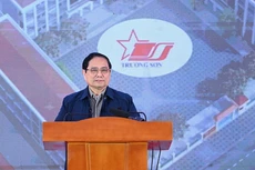 Премьер-министр Фам Минь Тьинь выступает на церемонии. Фото: Чан Хай