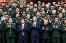 [Фото] Генеральный секретарь ЦК КПВ То Лам встретился с бывшими генералами армии 