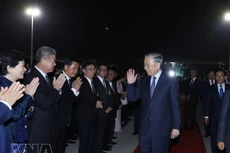 Церемония проводов Генсекретаря То Лама и делегации высокого уровня Вьетнама в Международном аэропорту Течо. Фото: ВИА