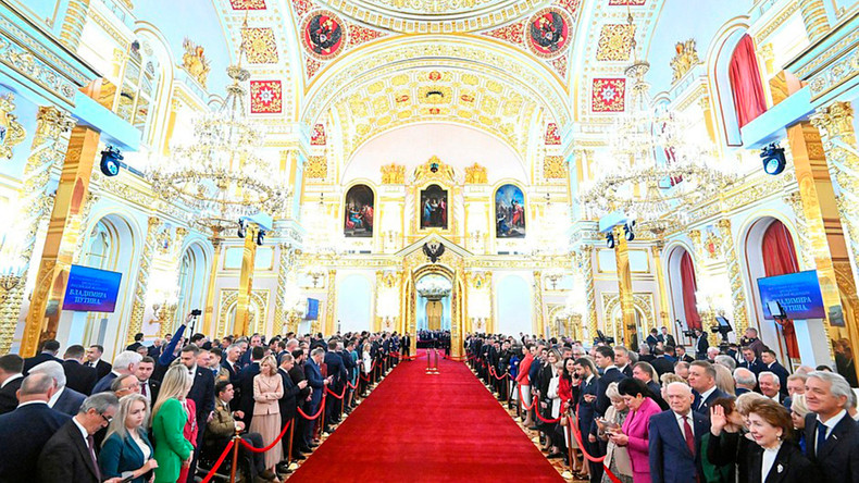 На церемонии присутствуют около 2,6 тыс. гостей. Фото: kremlin.ru На церемонии присутствуют около 2,6 тыс. гостей. Фото: kremlin.ru