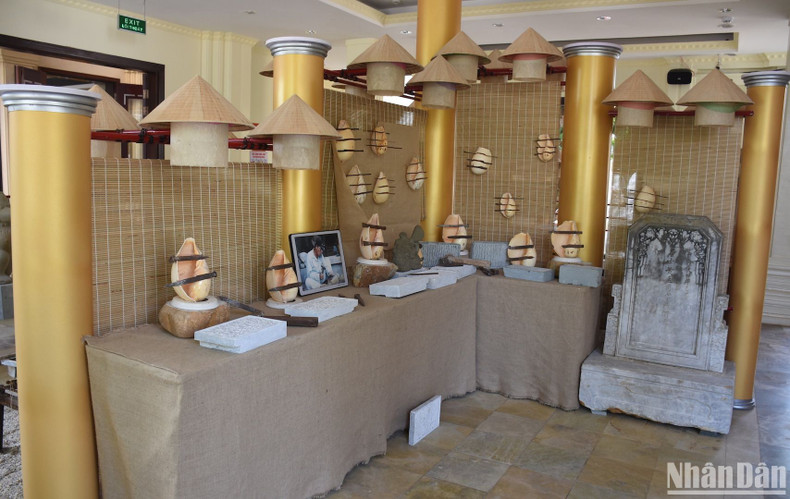 Каждое выставочное пространство выражает продолжение процесса развития ремесленной деревни. Каждое выставочное пространство выражает продолжение процесса развития ремесленной деревни.