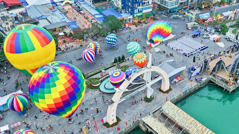 Фестиваль воздушных шаров. Фестиваль воздушных шаров.