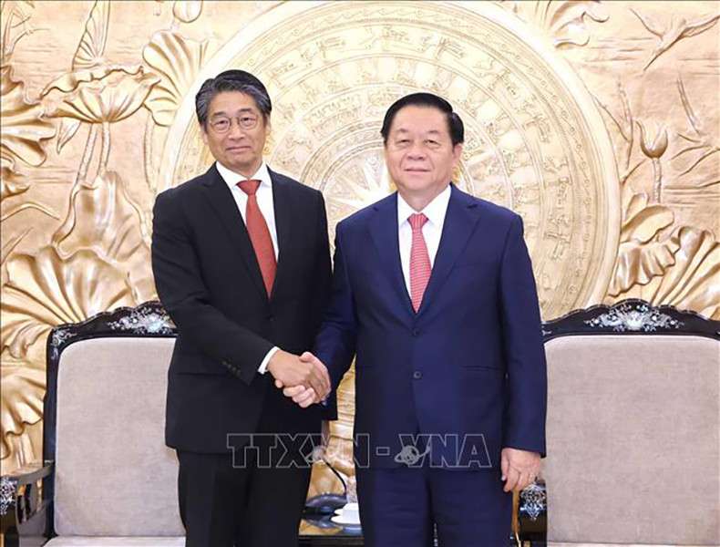 Заведующий Отделом ЦК КПВ по пропаганде и политическому воспитанию Нгуен Чонг Нгиа и Посол Ито Наоки. Фото: ВИА Заведующий Отделом ЦК КПВ по пропаганде и политическому воспитанию Нгуен Чонг Нгиа и Посол Ито Наоки. Фото: ВИА