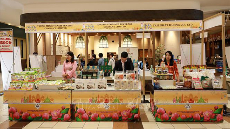 Вьетнамские товары представлены в торговом центре AEON Lake Town Mori. Фото: ВИА Вьетнамские товары представлены в торговом центре AEON Lake Town Mori. Фото: ВИА