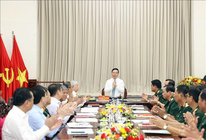 Президент Во Ван Тхыонг выступает на рабочей встрече. Фото: ВИА Президент Во Ван Тхыонг выступает на рабочей встрече. Фото: ВИА