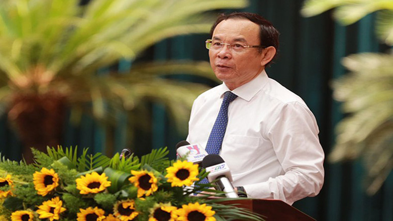 Товарищ Нгуен Ван Нэн выступает на конференции. Фото: Хоанг Чиеу Товарищ Нгуен Ван Нэн выступает на конференции. Фото: Хоанг Чиеу