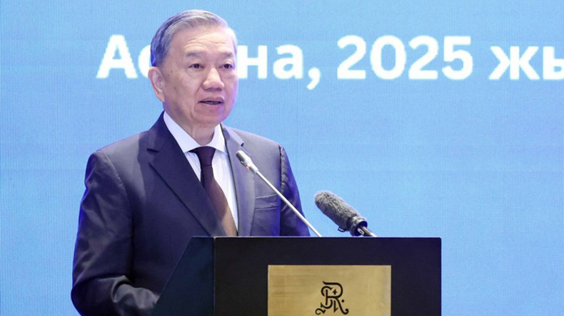 Генеральный секретарь ЦК КПВ То Лам выступает на мероприятии. Фото: ВИА Генеральный секретарь ЦК КПВ То Лам выступает на мероприятии. Фото: ВИА