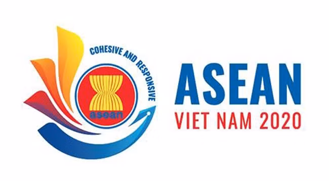 Оргкомитет решил вручить 3 вторых приза, 3 третьих приза, 10 поощрительных призов