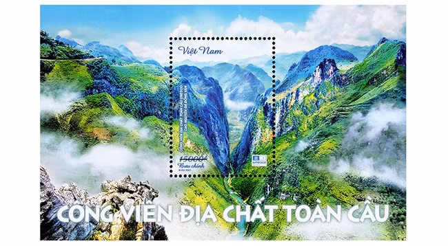 Блок, представляющий величественный пейзаж Каменного плоскогорья (перевал Мапиленг, пропасть Тушан, река Ньокюэ). Фото: vnpost.vn