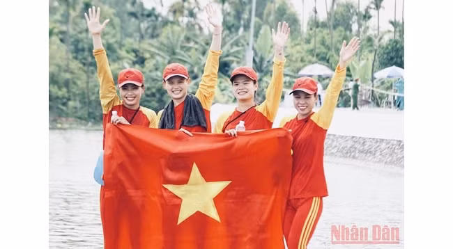 Фам Тхи Нгок Ань, Ле Тхи Хиен, Ха Тхи Вуй и Зы Тхи Бонг выиграли золотую медаль в академической гребле.