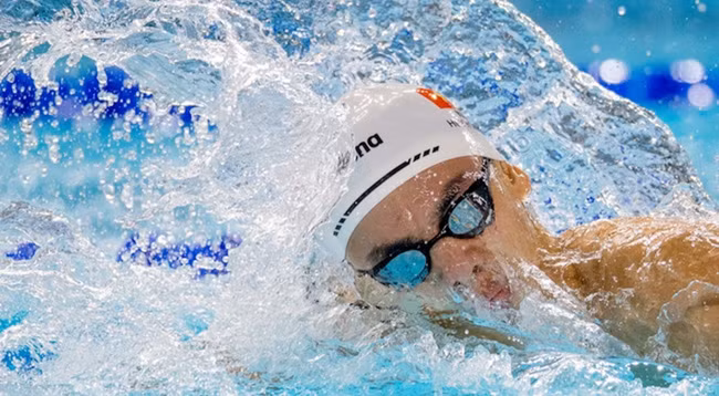 Нгуен Хюи Хоанг соревнуется на дистанции 1500 метров. Фото: Рейтер