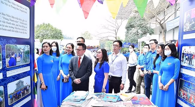 Национальный фестиваль прессы 2022 года создает эстетические эмоции и максимальную эффективность в демонстрации и чествовании прессы страны. Фото: Тхюи Нгуен 