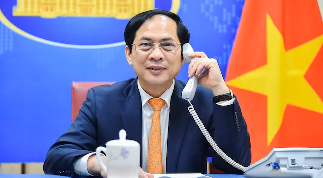 Министр иностранных дел Буй Тхань Шон. Фото: baoquocte.vn