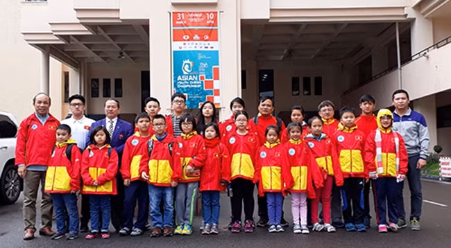 Делегация молодых вьетнамских шахматистов. Фото: vietnamchess.vn