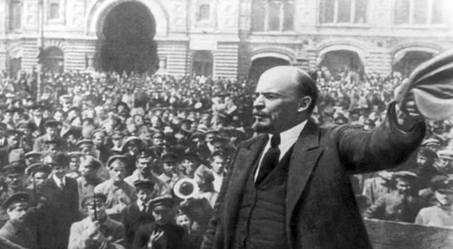 В.И. Ленин на митинге в Петрограде 1917 году. Фото: cand.com.vn