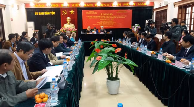 Панорама церемонии объявления. Фото: baotintuc.vn