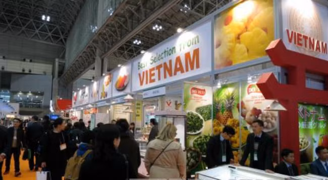 Вьетнамские стенды на выставке. Фото: VNA