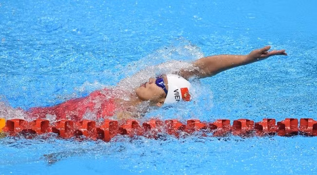 Нгуен Тхи Ань Виен соревновалась в плавании на дистанции 200 м вольным стилем. Фото: Getty Images