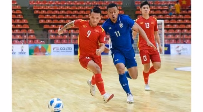 Сборная Вьетнама потерпела поражение в матче против более сильной команды, сборной Таиланда. Фото: Федерация футбола Вьетнама