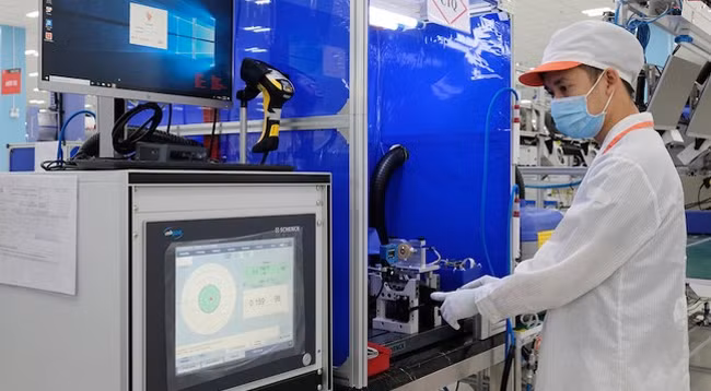 Присоединение к цепочке поставок сложных комплектующих подтверждает производственные мощности «VinSmart». Фото: Vingroup