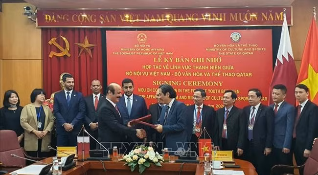 Общий вид церемонии подписания меморандума. Фото: VNA