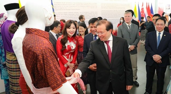 Выставка направлена на ознакомление публики с разнообразной и богатой культурой АСЕАН. Фото: VNA