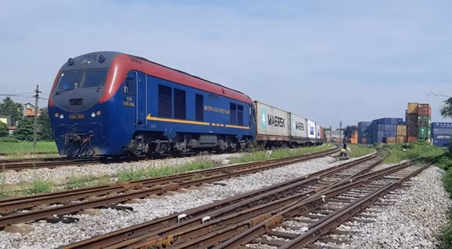 Первый контейнерный поезд из Вьетнама в Бельгию. Фото: ВЖК