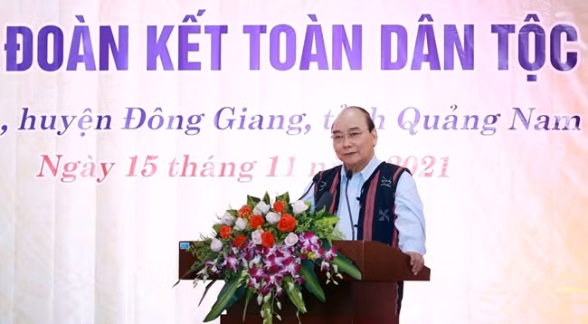 Президент Вьетнама Нгуен Суан Фук выступает на мероприятии. Фото: baodantoc.vn