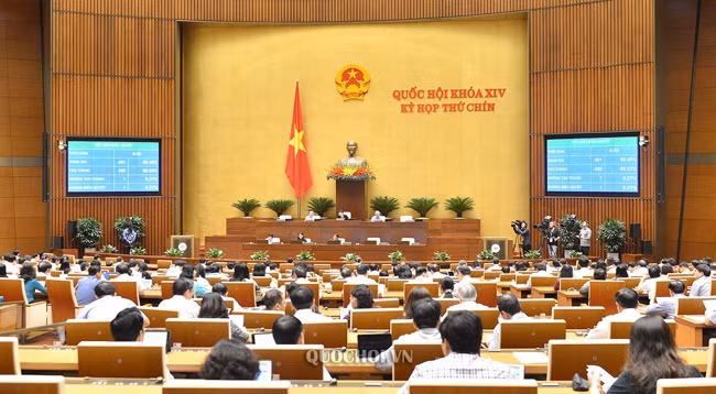 95,03% присутствующих депутатов проголосовали за ратификацию резолюции. Фото: quochoi.vn