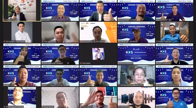 Церемония запуска центра прошла в формате видеоконференции. Фото: ictvietnam.vn