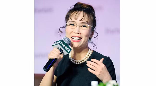 Главный исполнительный директор авиакомпании «Vietjet» Нгуен Тхи Фыонг Тхао. Фото: event.forbesvietnam.com